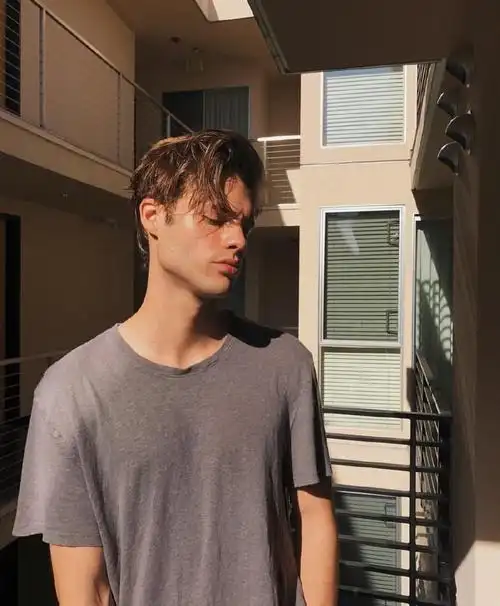 6686体育app钻石作者Madison