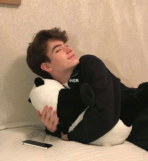 6686体育app金牌作者Benedict