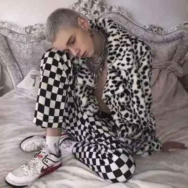 6686体育app铁牌作者Freddie