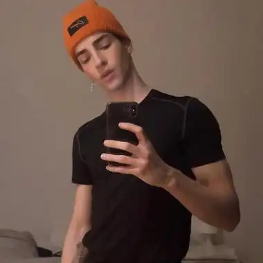 6686体育app签约作者短发女