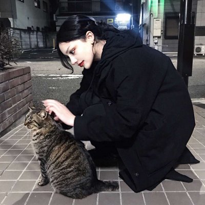 6686体育app铁牌作者Adrian