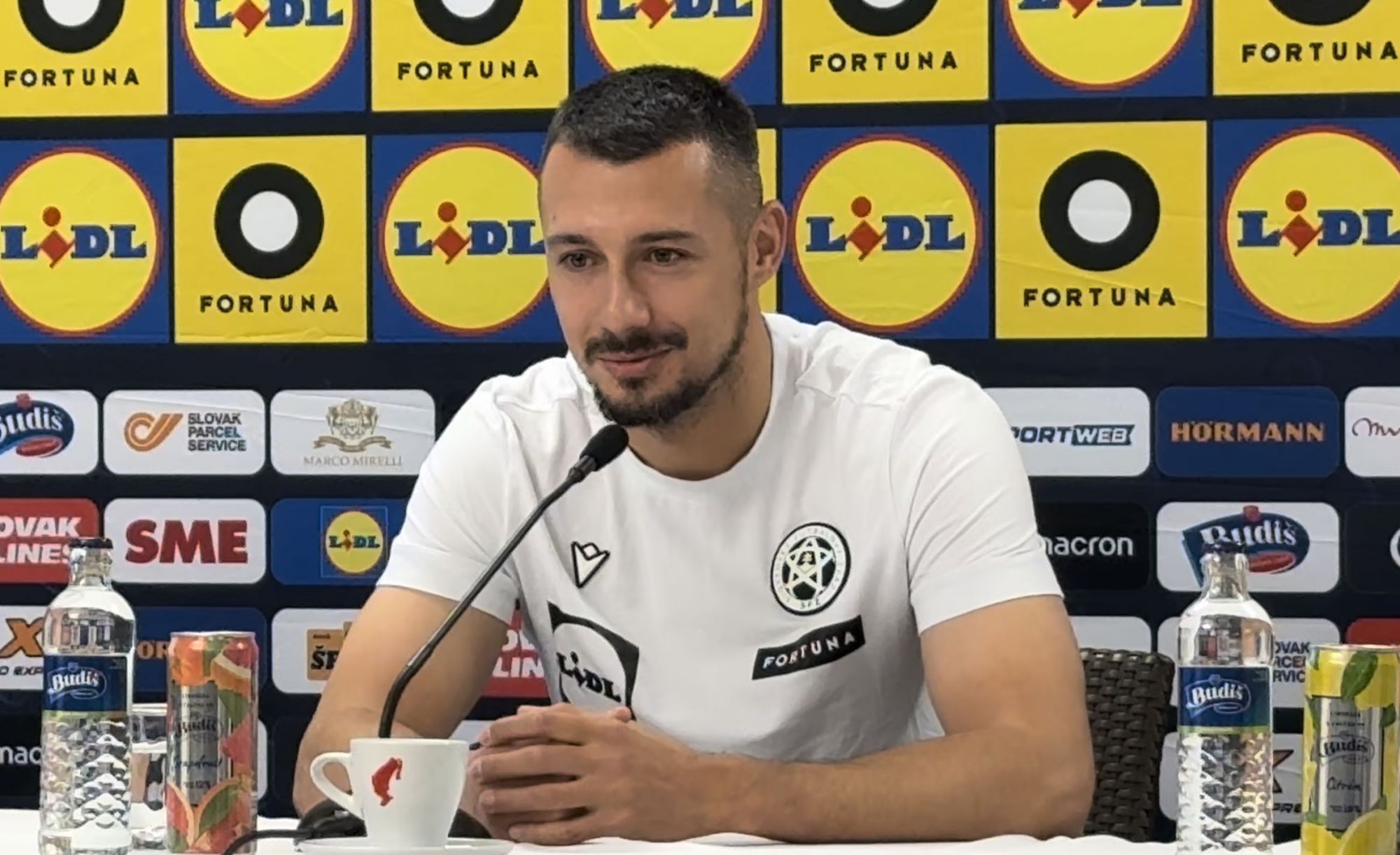 斯洛伐克国脚斯克兰兹伤愈回归，直言盼望参加世杯赛